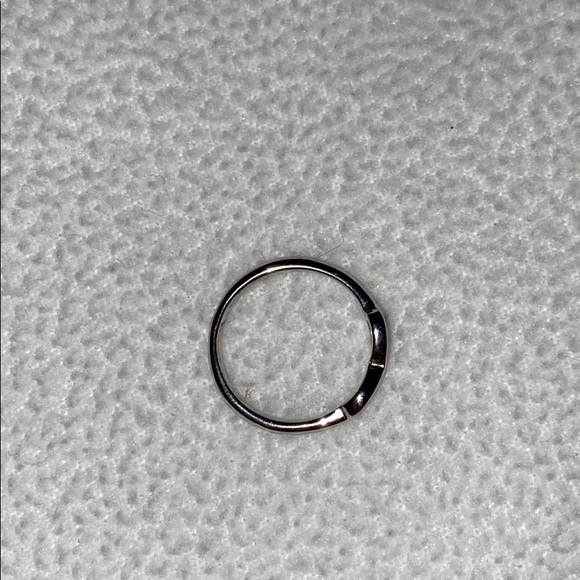 Infinity ring - Picture 2 of 2